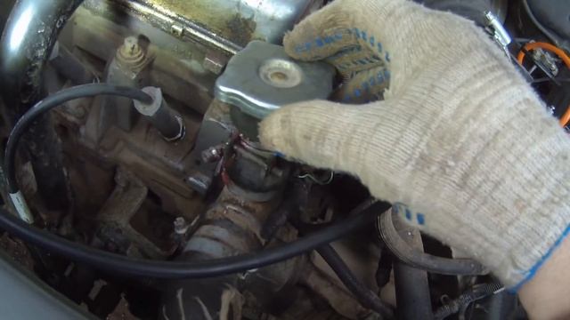 2. Антифриз протекает через радиатор охлаждения двигателя ЛАДА КАЛИНА. смотреть онлайн