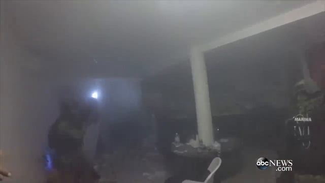 El Chapo | GoPro Helmet POV Footage of Raid Capturing Joaquin Guzman смотреть онлайн