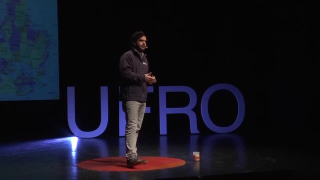 Algramo, economía familiar | Jose Manuel Moller | TEDxUFRO смотреть онлайн