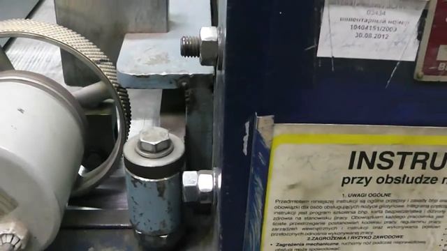 Замена режущей кромки ножей на гильотине Часть 2 смотреть онлайн