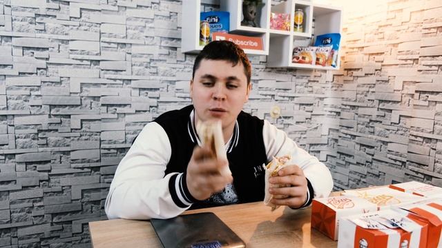 KFC против TEXAC Chicken / КТО в Минске ГЛАВНЫЙ по КУРОЧКЕ? / БИТВА Доставок. #StayHome смотреть онлайн