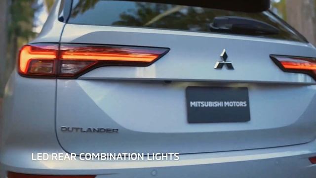 Mitsubishi Outlander SE 2022 vs Pajero Sport GLS Full Detail Comparison | Best Mitsubishi 7 Seater смотреть онлайн