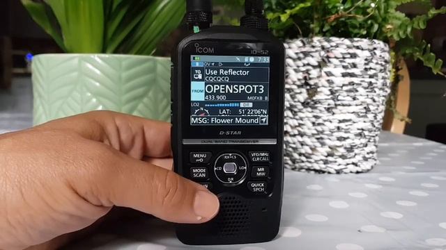 ICOM ID-52 Review 2022 смотреть онлайн