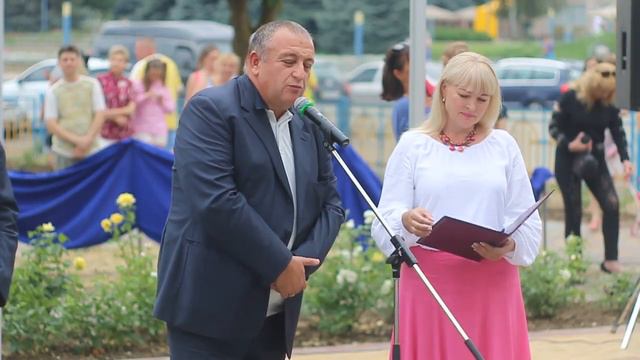 Жителей города Южный поздравили с Днём Конституции Украины смотреть онлайн