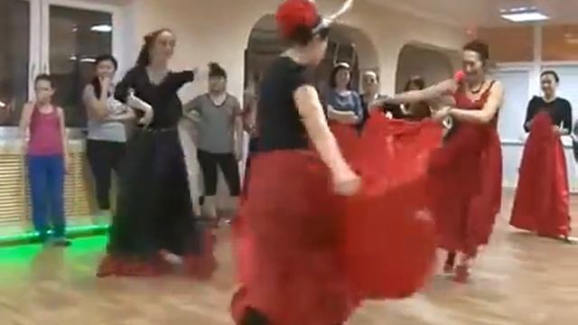 Испанская весеринка Женская Фитнес студия "Багира" г Уральск репортаж канала 42 ТДК смотреть онлайн