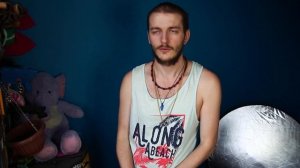 СОСЕДИ КУРЯТ И ДЫМЯТ — КАК СПАСТИСЬ ОТ ЗАПАХА В КВАРТИРЕ