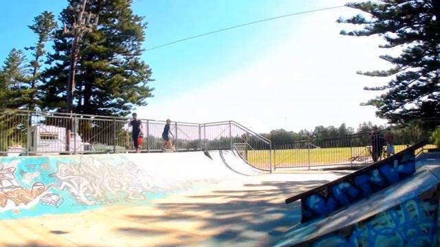 Tom Keeping Manly Box Clips смотреть онлайн