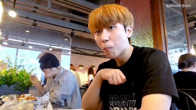 Xdinary Heroes перевод на русский 