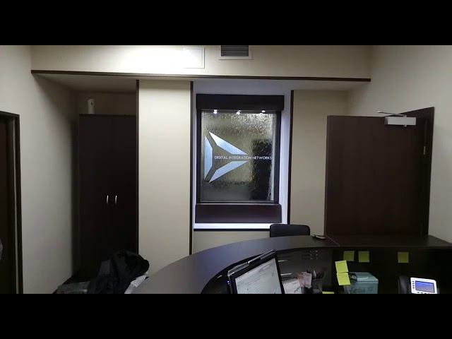 Водопад по стеклу в офис от ООО "Аква-Дрим" смотреть онлайн