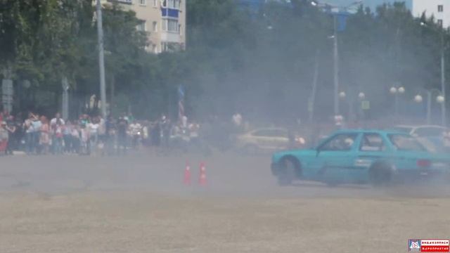 Дрифт - Макаров Сергей BMW E30. 3-ий автофестиваль YO SUMMIT 2019 г. Йошкар-Ола смотреть онлайн
