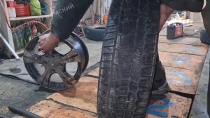 Шиномонтаж ручной без станков своими руками в гараже. Для нищебродов и неудачников ?