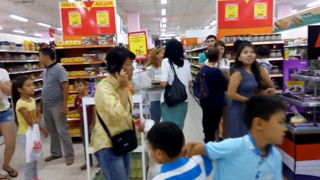 В Смолле ТД Жаннур города Астаны все только 