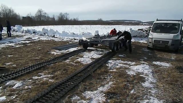 Автомобиль на гусеницах. Вездеход ТСН 74 смотреть онлайн