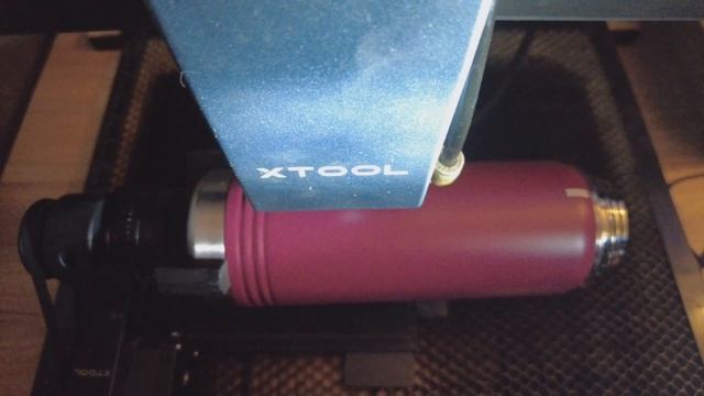 Engraving a 20 oz Polar Camel Water Bottle from JDS on the xTool D1 Pro 20W laser. смотреть онлайн
