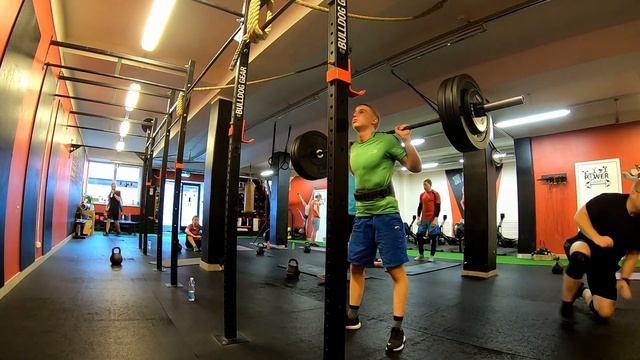 Путь к приседу 140 кг. Серия 2: "Увеличиваю вес!" смотреть онлайн