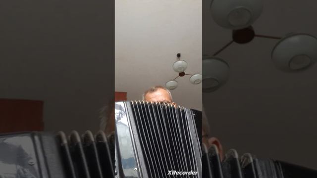 Баян, продам, -цельная планка 3-х голосый! смотреть онлайн