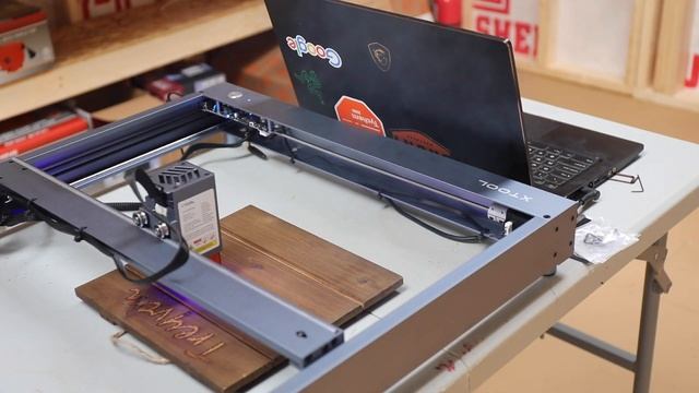 Engraving Wood and Metal is Easier Than You Think! - xTool D1 Engraver Review - Thrift Diving смотреть онлайн