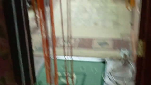 Я притаилась,а толку мало. смотреть онлайн