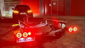 Самосвальный лодочный прицеп «Вектор» ЛАВ 81014С со светодиодной оптикой