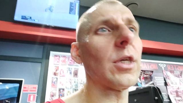 Тренировка бега в клубе №170. 3км нормально. Бежится легко смотреть онлайн