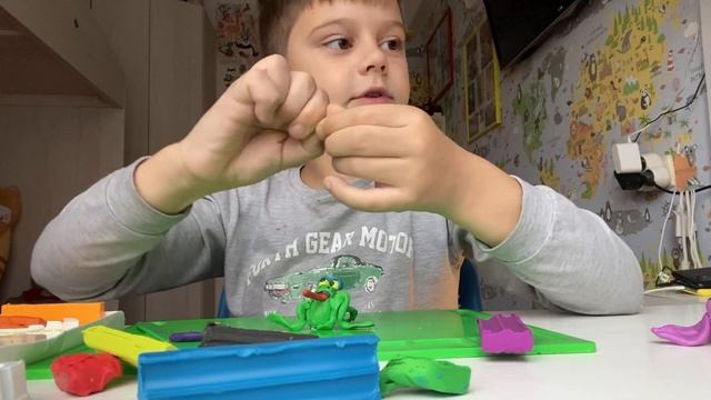 Лепим (часть 2) Композиция Лягушка на озере. смотреть онлайн