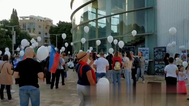 Акция Израильского антинацистского фронта в память о погибших в Донбассе детях прошла в Тель-Авиве смотреть онлайн