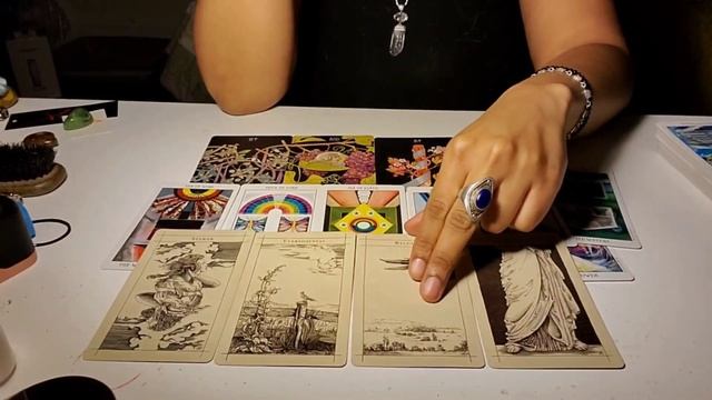 What's Coming for You This New Moon? ?? Pick a Card смотреть онлайн