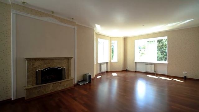 Коттедж в средиземноморском стиле на красивом участке в тихом живописном месте в дер. Мостовское смотреть онлайн