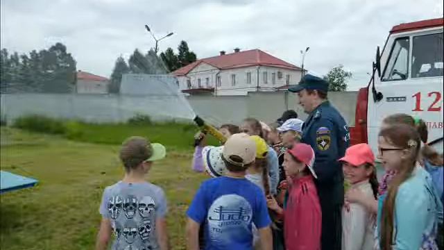 Экскурсия в пожарную часть № 12 смотреть онлайн