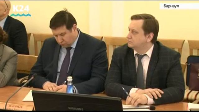 Повышенную выплату по уходу за детьми-инвалидами будут получать жители Алтайского края смотреть онлайн
