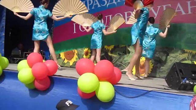 Танец девушек в японском стиле смотреть онлайн