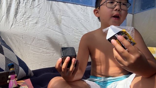 IN MY TENT WITH 2 ROBLOX SERIES 9 MYSTERY BOXES!!! смотреть онлайн
