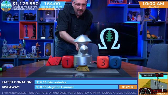 DB2023 - Ian squishes multiple soft dice with the Megaton Hammer смотреть онлайн