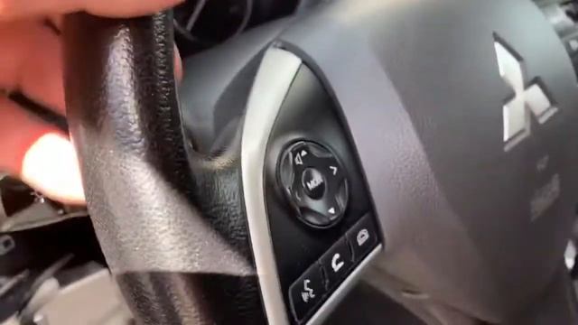 Осмотр а/м Mitsubishi Outlander, 2012г.в., 2.0-147л.с., AWD, CVT, 2-хоз., 89т.км. смотреть онлайн