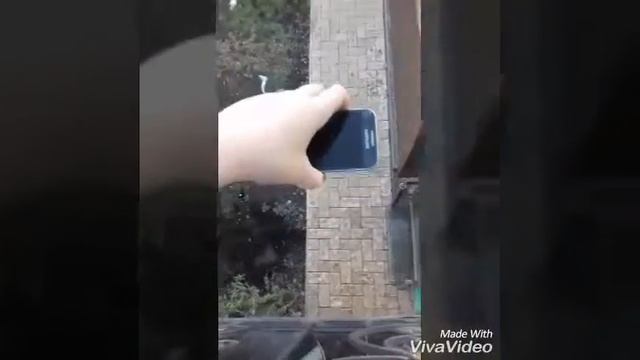 1 VLOG. Что будет если скинуть телефон с 2 этажа? смотреть онлайн