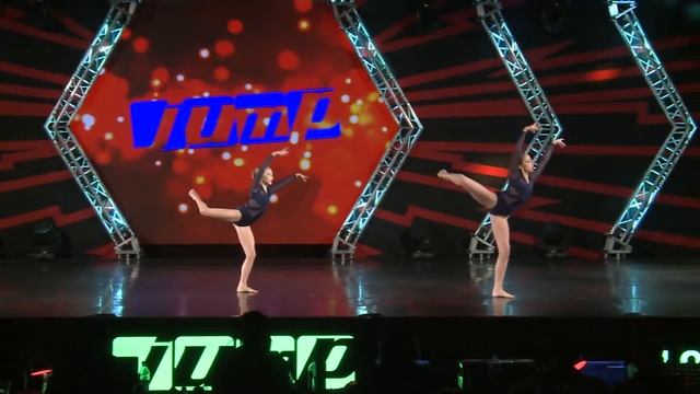 Bella Klassen & Tate McRae - Out Of Depths смотреть онлайн