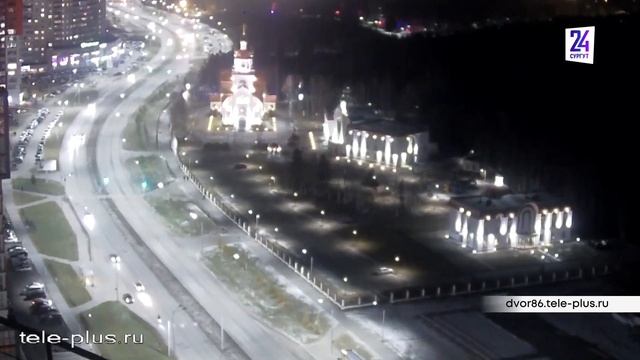 В Сургуте пытались задержать водителя, который погрузил в багажник женщину и скрылся смотреть онлайн