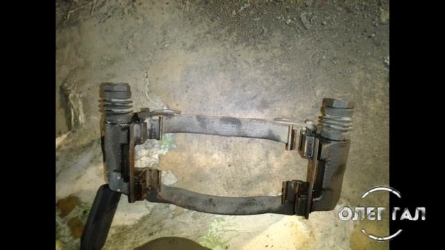 Замена передних колодок Astra J.mp4 смотреть онлайн