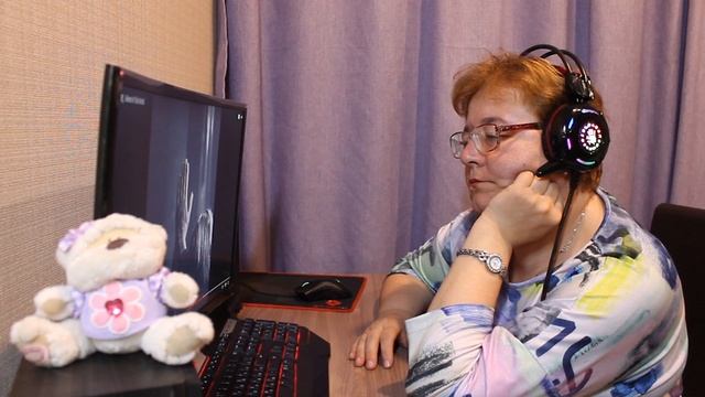 РЕАКЦИЯ МАМЫ НА [Джизус - Alone In This World] смотреть онлайн