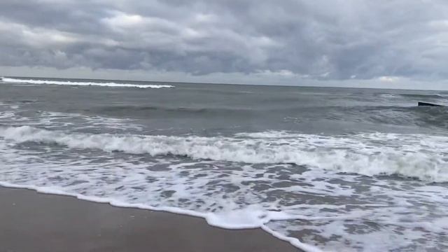 Прибой на Балтийском море смотреть онлайн