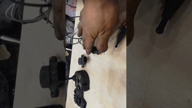 Мазда демио почему плавают обороты римикс смотреть онлайн