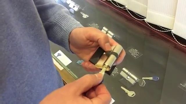 Vložky zámků za 150 a za 2500 Kč - jaký je mezi nimi rozdíl? Vložky zámků. смотреть онлайн