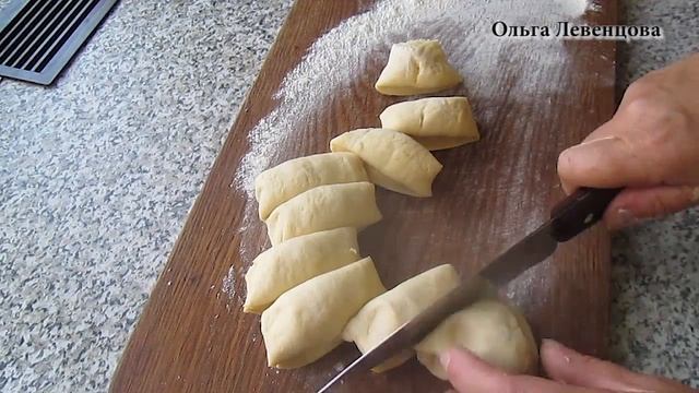 Обалденные БЕЛЯШИ с хрустящей корочкой и СОЧНОЙ начинкой. смотреть онлайн