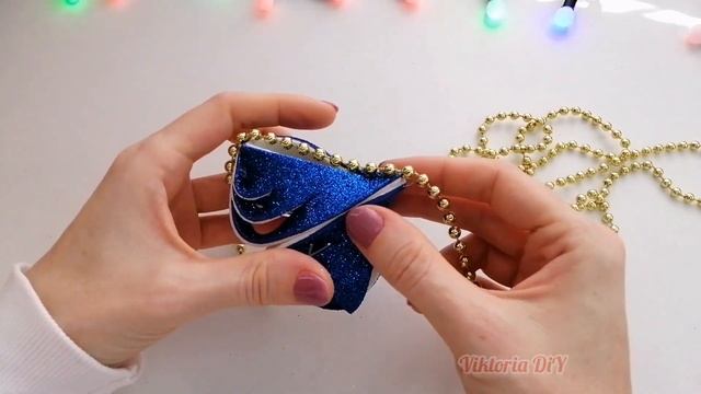 Новогодние игрушки своими руками / Ёлочные игрушки из фоамирана смотреть онлайн