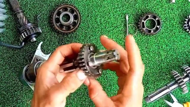 Paano E-assemble ang transmission gear sa Honda Dream,XRM 110,Wave 100,Rusi,Racal 110,SRM. смотреть онлайн