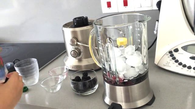 ☀DIY Summer Drink // Делаем Летний Напиток☀ смотреть онлайн