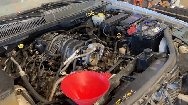 2005 Jeep Grand Cherokee Part 6 -Junkyard Hemi engine (Final Engine Episode) - Mongrel's Garage EP1 смотреть онлайн