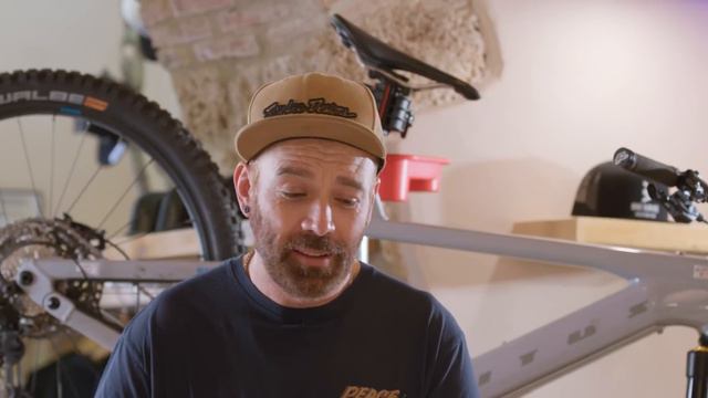 Why should I buy an e-MTB? | SHIMANO смотреть онлайн