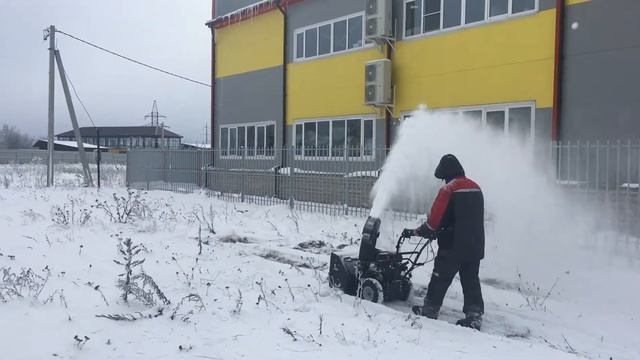 снегоуборщик на База Отделка смотреть онлайн