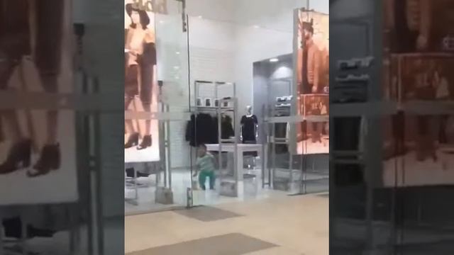 Паренёк взорвал интернет смотреть онлайн